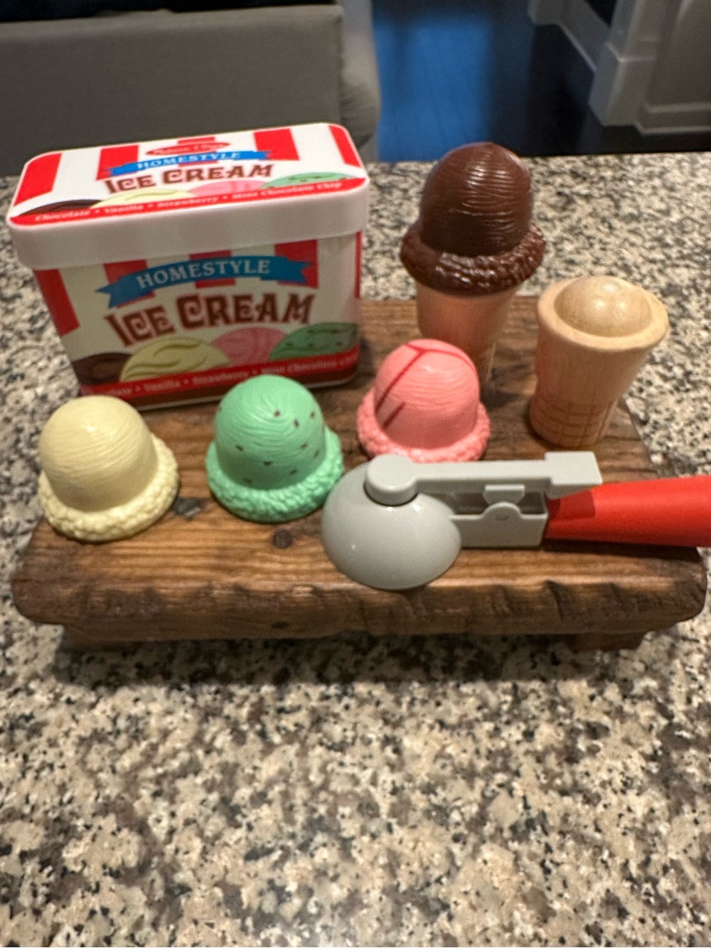 MELISSA & DOUG “scoop & stack” ice cream set.